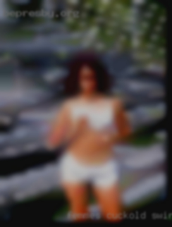 Femmes cuckold swingers blaks sexy near Plains.